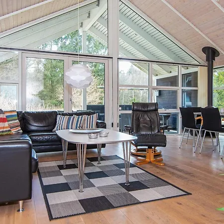 Four-bedroom Holiday In Toftlund 9 *