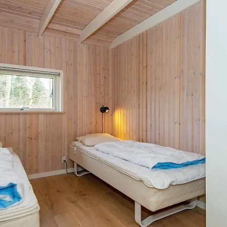 Four-bedroom Holiday In Toftlund 9 *
