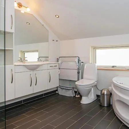 Dom wakacyjny Four-bedroom Holiday In Toftlund 9 *